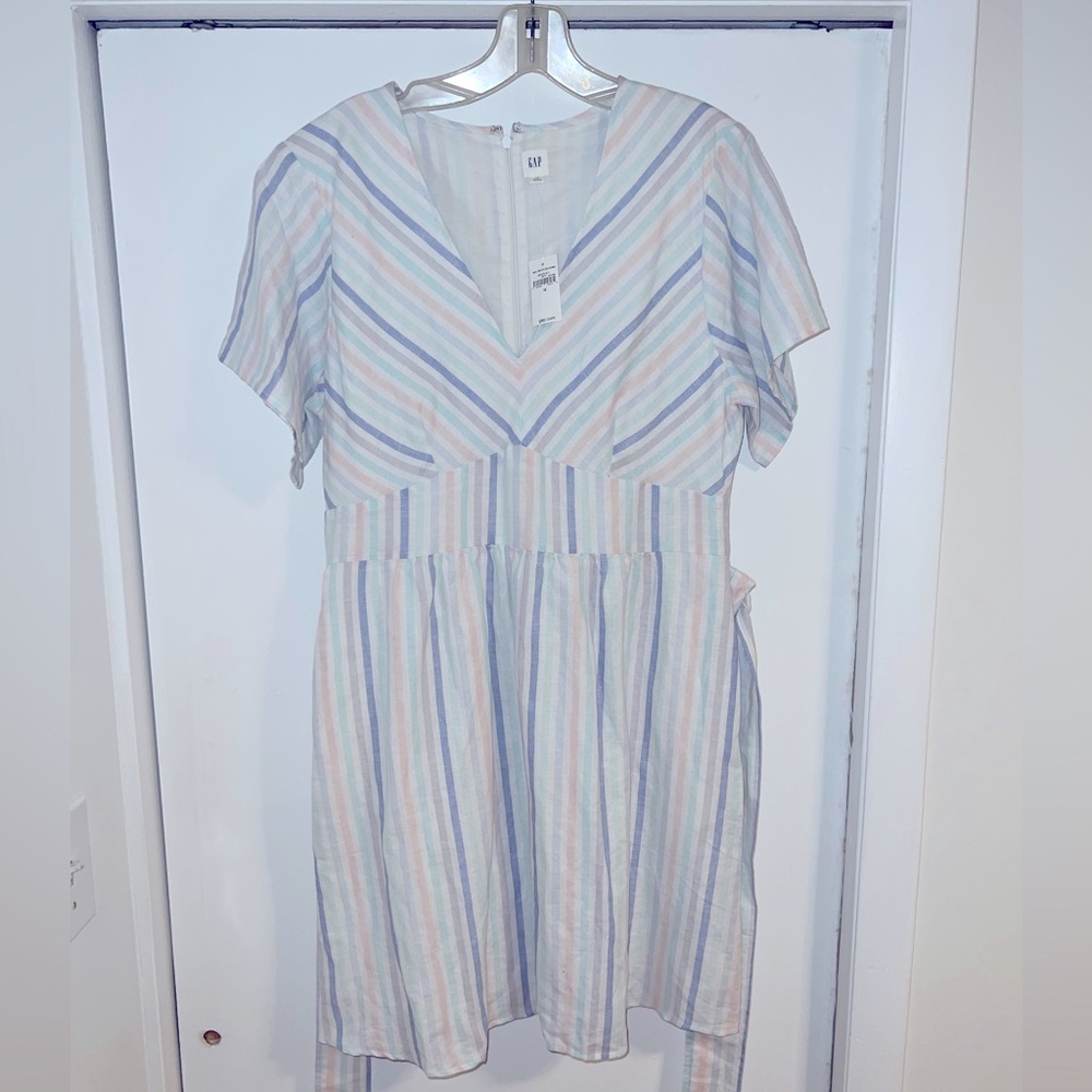 GAP dress